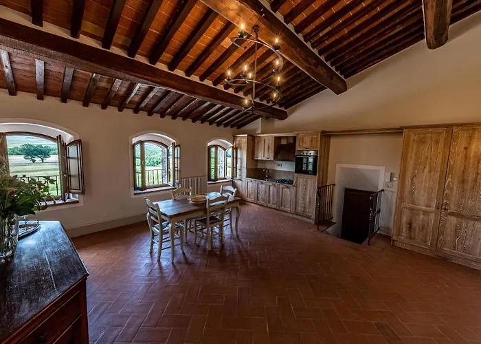 Castello La Grancia Di SpedalettoAgriturismo